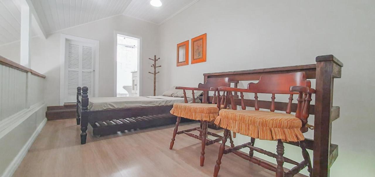 Duplex Floresta Negra - Sua Base Perfeita Em Gramado! Otima Localizacao Lagonegro 500M - 02 Quartos E 02 Banheiros Para Familia Em Condominio Fechad0, Cozinha Completa Com Garagem E Portaria 24H Buitenkant foto