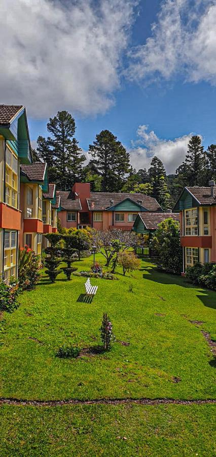 Duplex Floresta Negra - Sua Base Perfeita Em Gramado! Otima Localizacao Lagonegro 500M - 02 Quartos E 02 Banheiros Para Familia Em Condominio Fechad0, Cozinha Completa Com Garagem E Portaria 24H Buitenkant foto